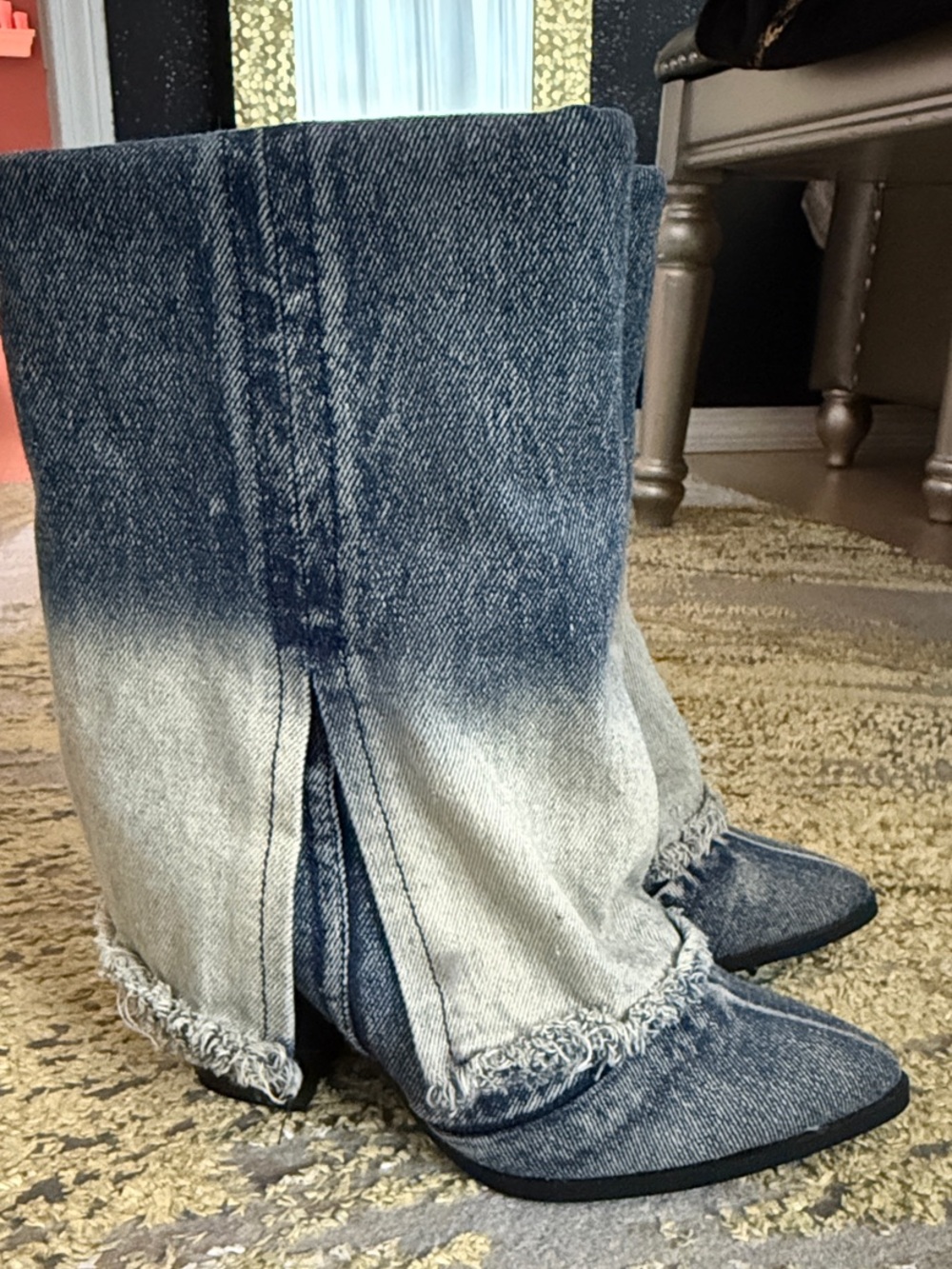 Wild Fable Ombre calf boot Cropped Denim Jeans with Frayed Split Hem